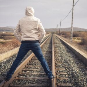 Você está de pé no trilho do trem e nem sabia disso…
